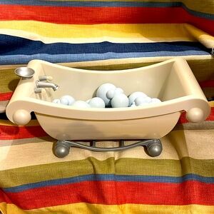 American Girl Doll bathtub with bubbles